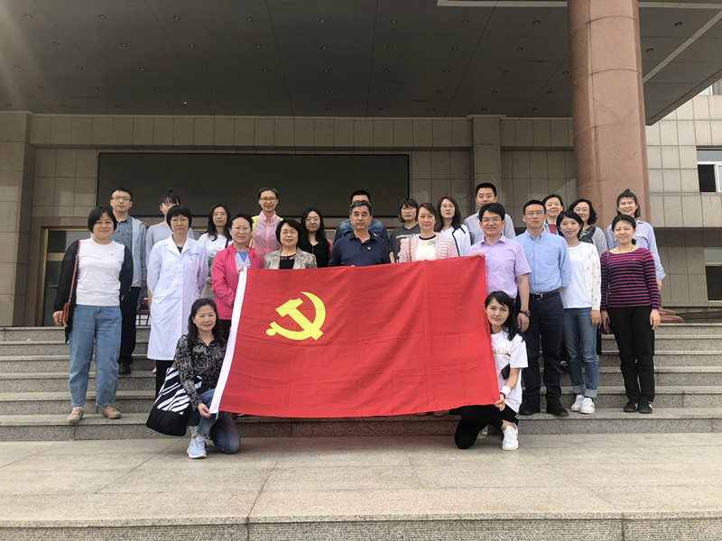 天壇醫院行政黨支部、內科黨支部、團委聯合組織軍營義診健康宣教活動