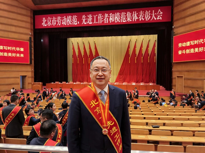 北京天壇醫(yī)院賈旺教授榮獲“北京市先進(jìn)工作者”稱號(hào)